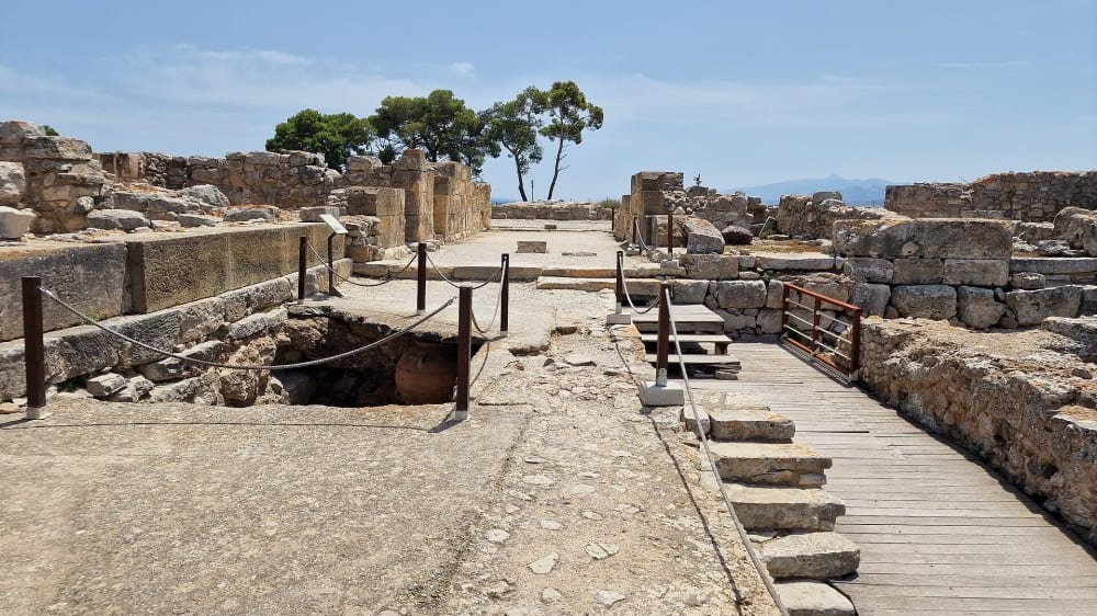 ארמון פֶסטוֹס