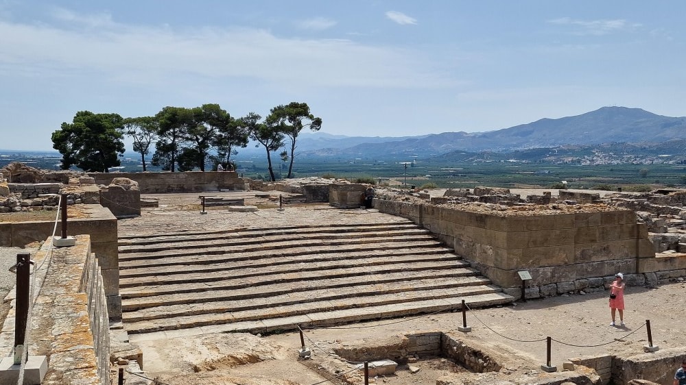 ארמון פֶסטוֹס