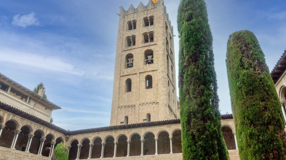 מוֹנֶסטיר דֶה סנטה מריה דֶה ריפּוֹל