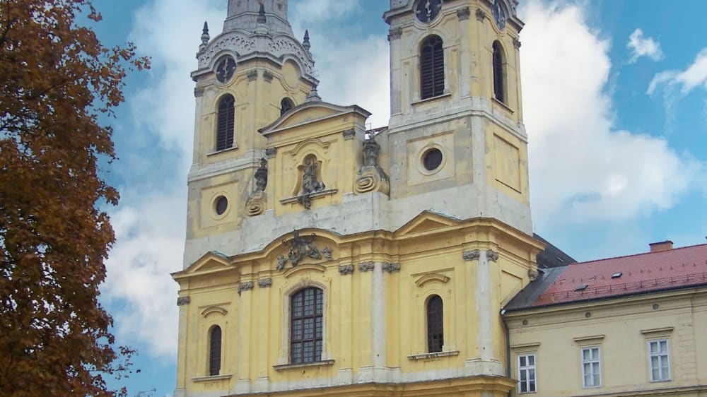 המנזר הסיסטרציאני נאג׳בּוֹלדוֹגאסוֹן טֶמפּלוֹם