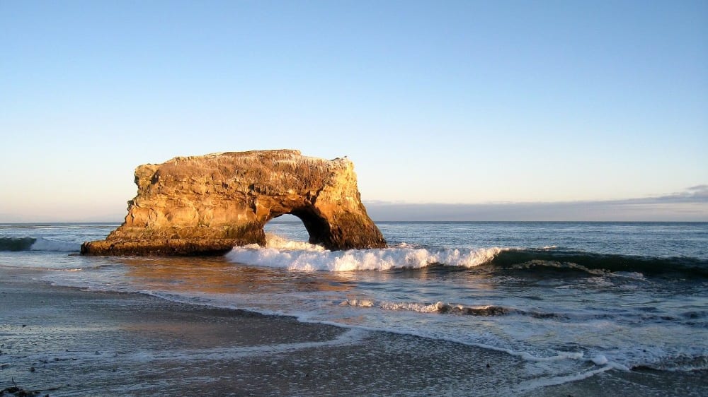 חוף המדינה הגשרים הטבעיים