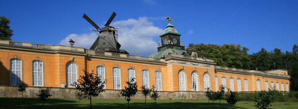 החדרים החדשים