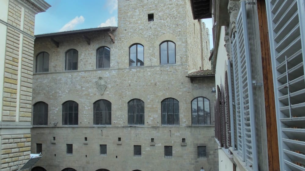 פּאלאצוֹ מוֹצי