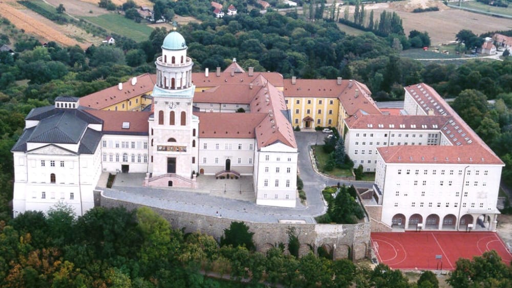מנזר פאנונהאלמה