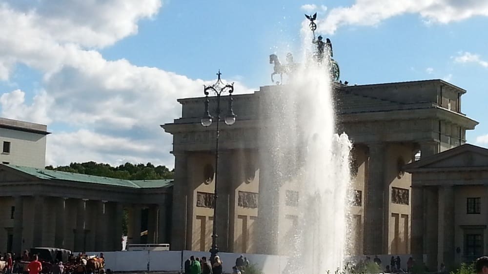 כיכר פאריז ושער בּראנדֶנבּוּרג