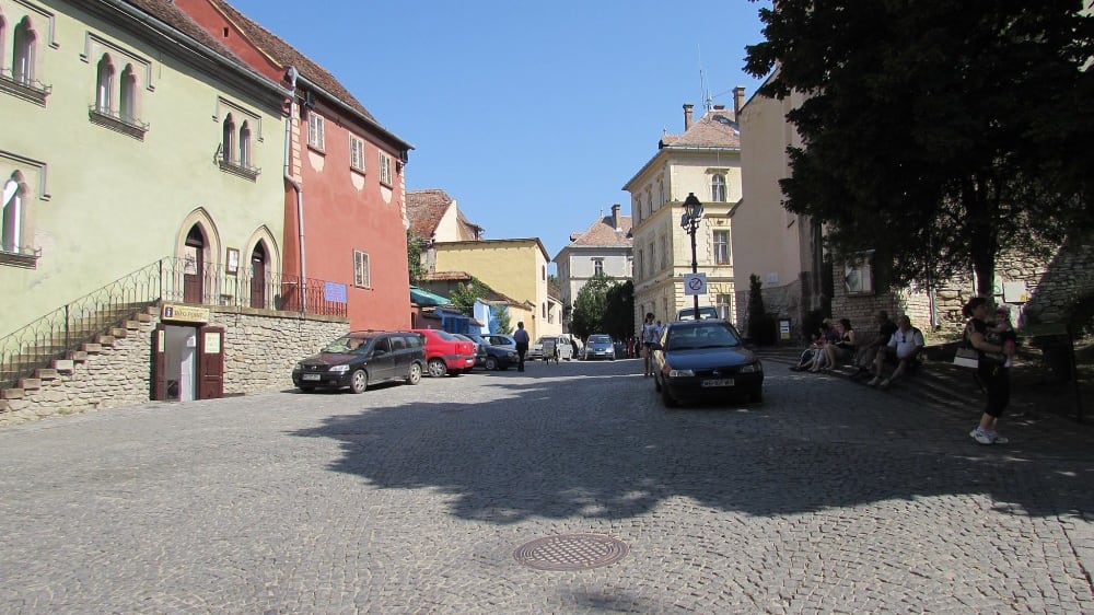 פּיאָצָה מוּזֶאוּלוּי