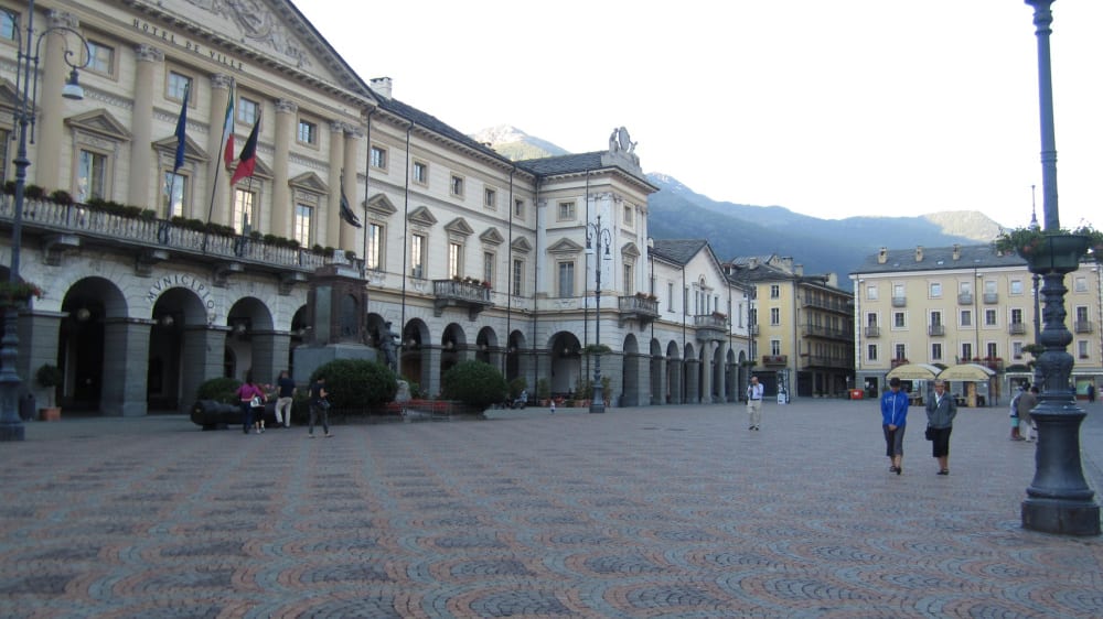 פיאצה אמיל שאנוּ