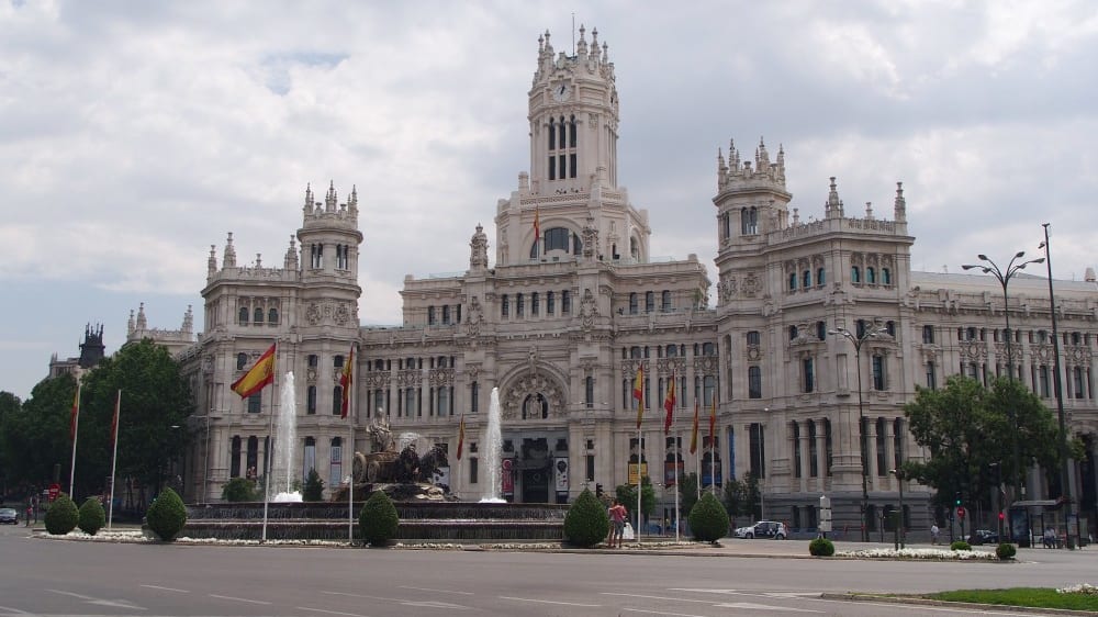 פלאסה דֶה סיבֶּלֶס