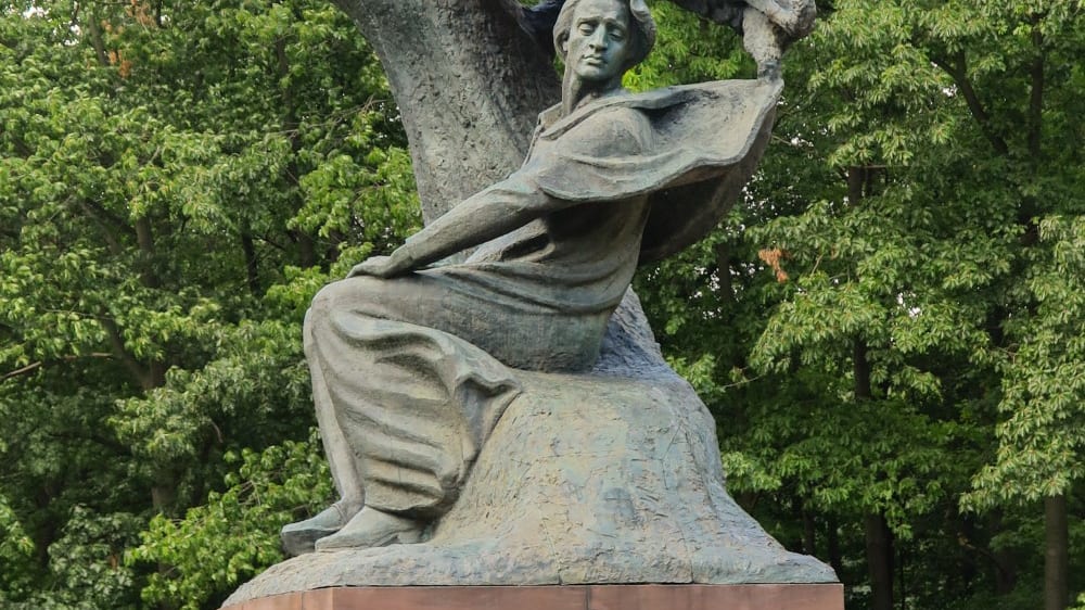 אנדרטה למלחין הלאומי פרדריק שופן