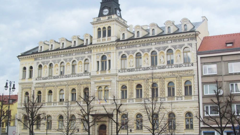 בית העירייה של לוּני