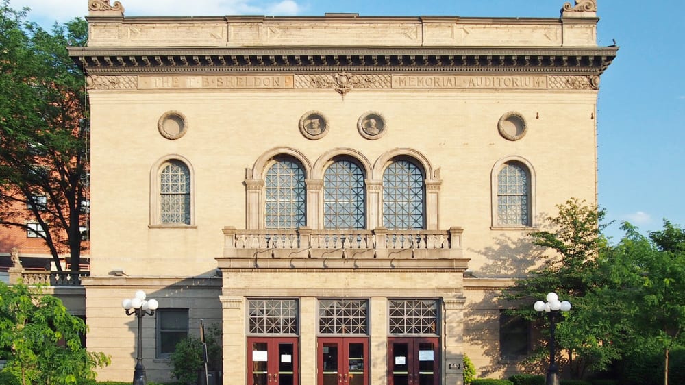 אודיטוריום שֶלדוֹן ברד וינג