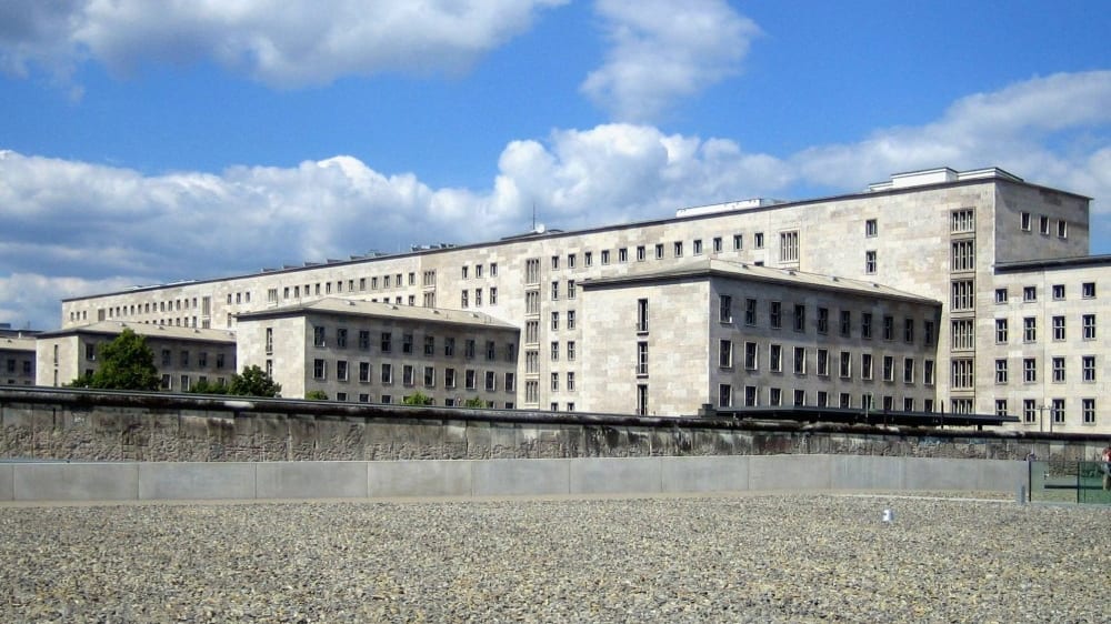 המבנה העצום של משרד התעופה של הרייך