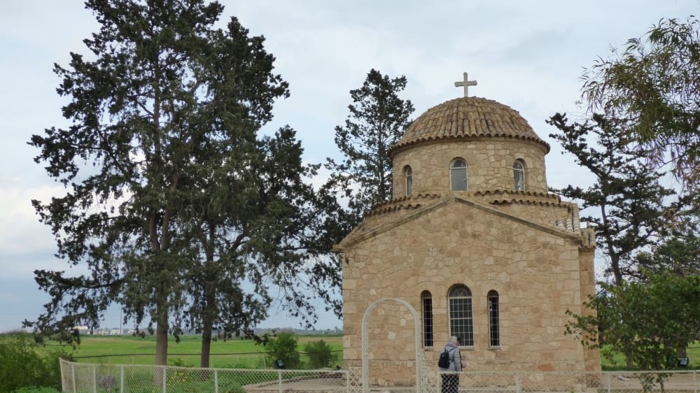 מנזר אָפּוֹסטוֹלוֹס וָרנָבאס