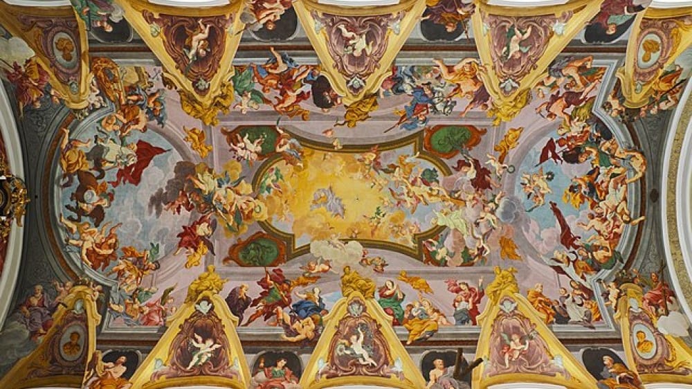 פרסקאות תקרה מרשימות בקתדרלת ניקולאס הקדוש