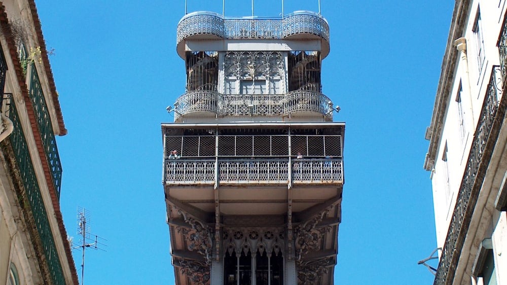 אֶלֶבאדוֹר דֶה סנטה ז'וּסטָה