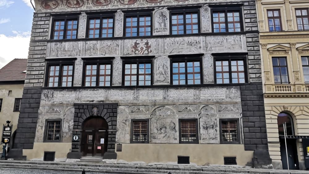 בית העירייה העתיק בפְּראכָטיצֶה