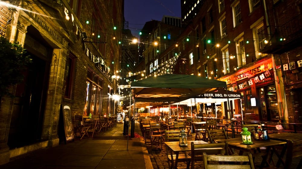 ערב ברחוב סטון