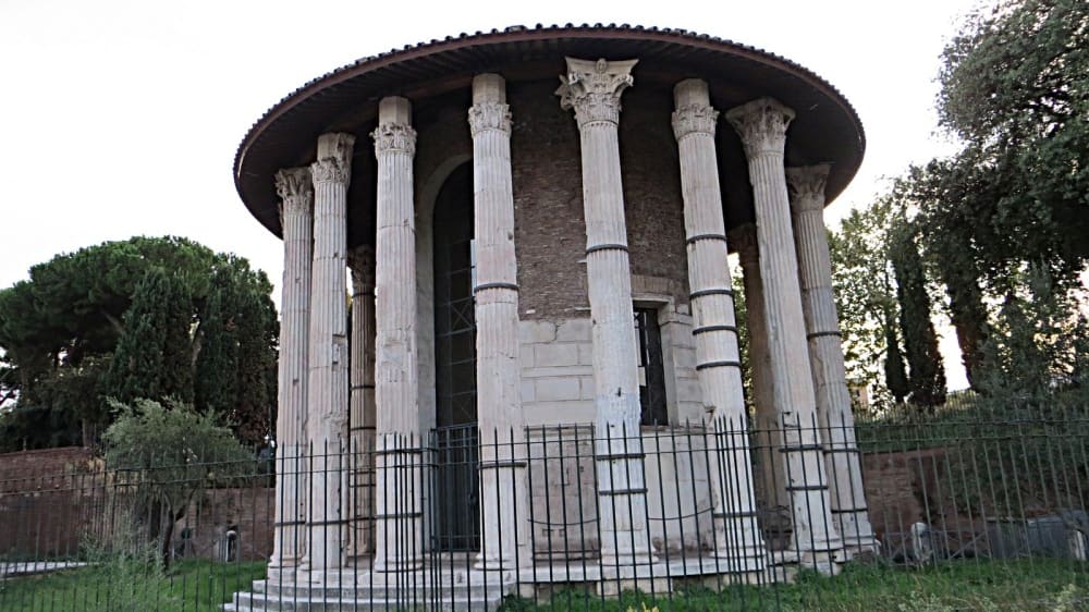 מקדש הרקולס וינְצ׳יטוֹרֶה