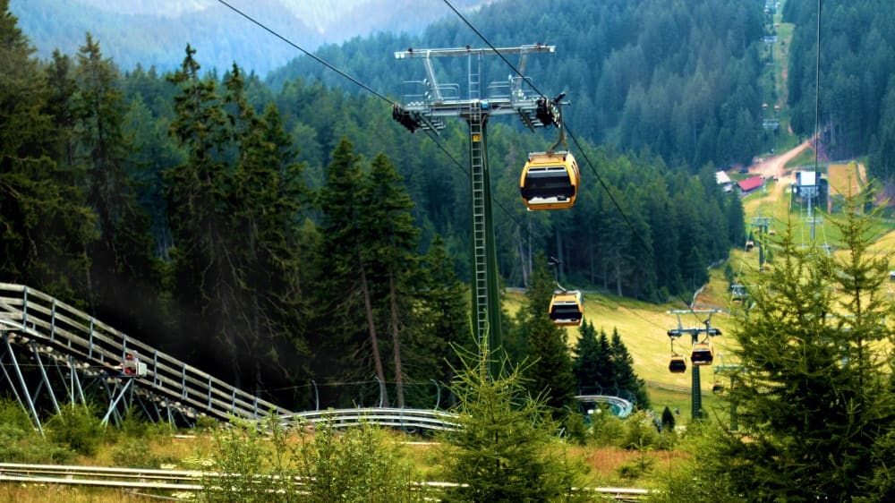 רכבל הגונדולה אל מֶראנוׁ 2000