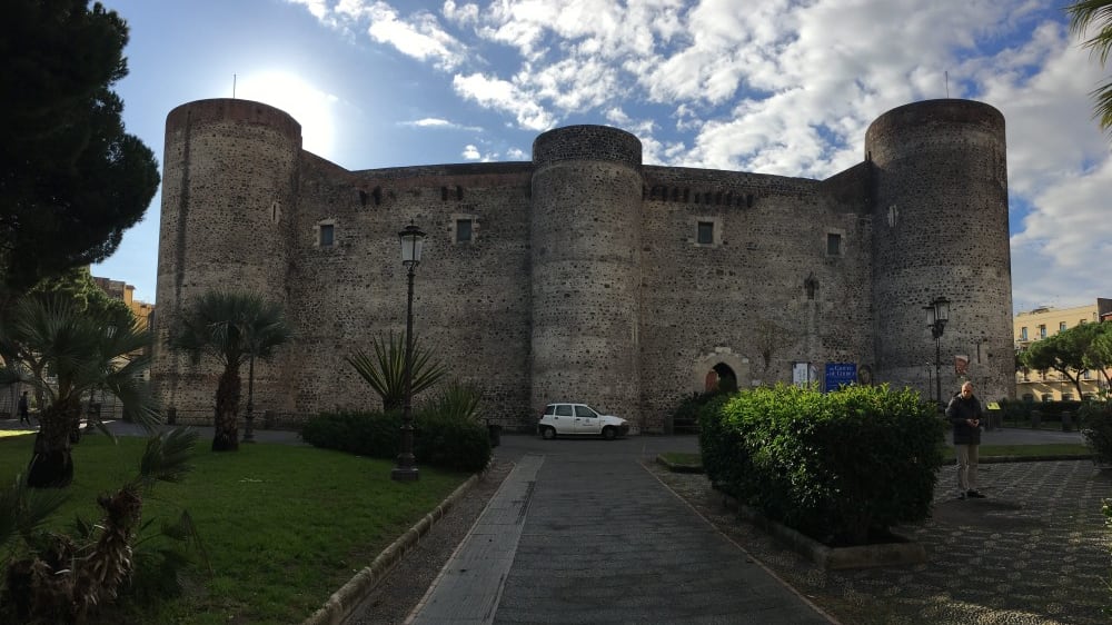 קָסטֶלוֹ אוּרסינוֹ