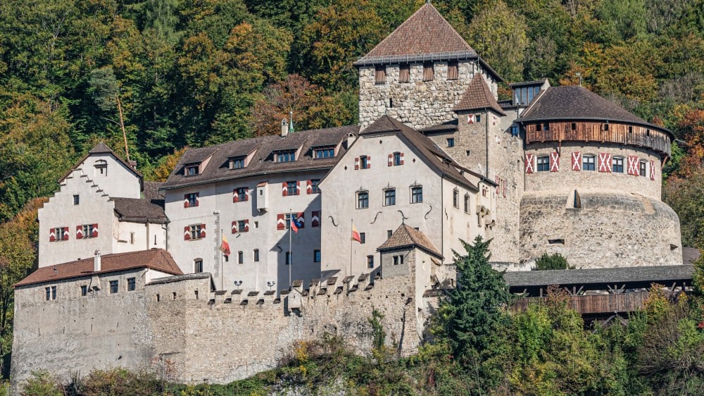 שלוֹס ואדוּץ