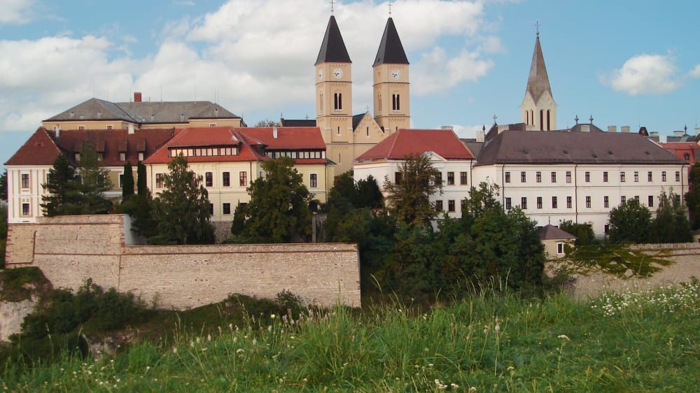 טירת וֶספּרֶם