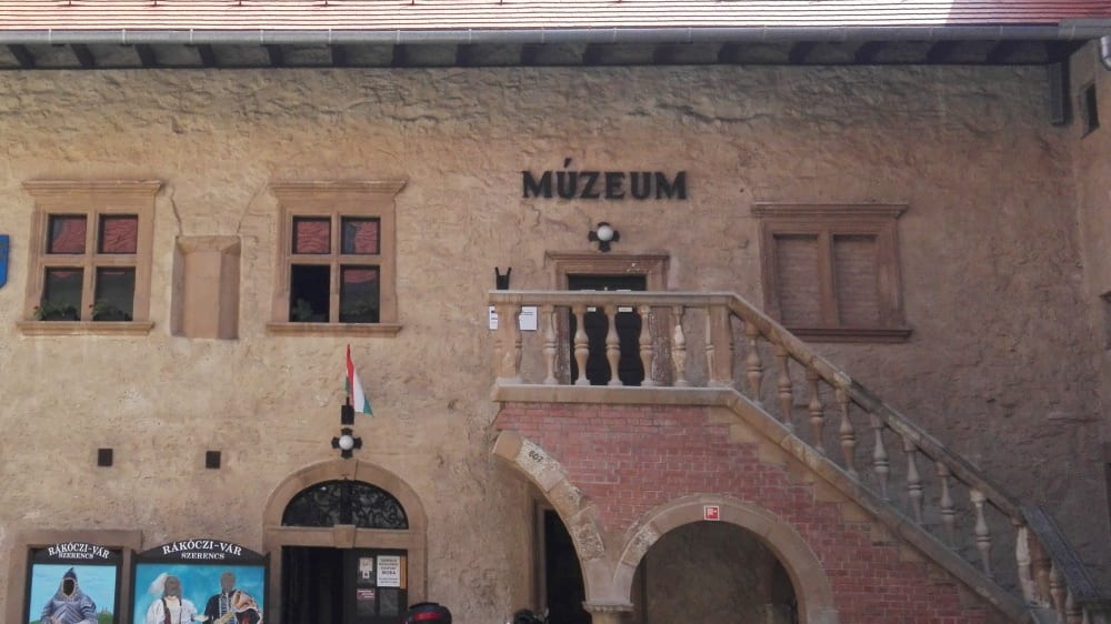 מוזיאון זֶמפְּלֵיין