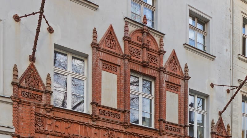 חזיתו המרשימה של בית אגודת הפועלים