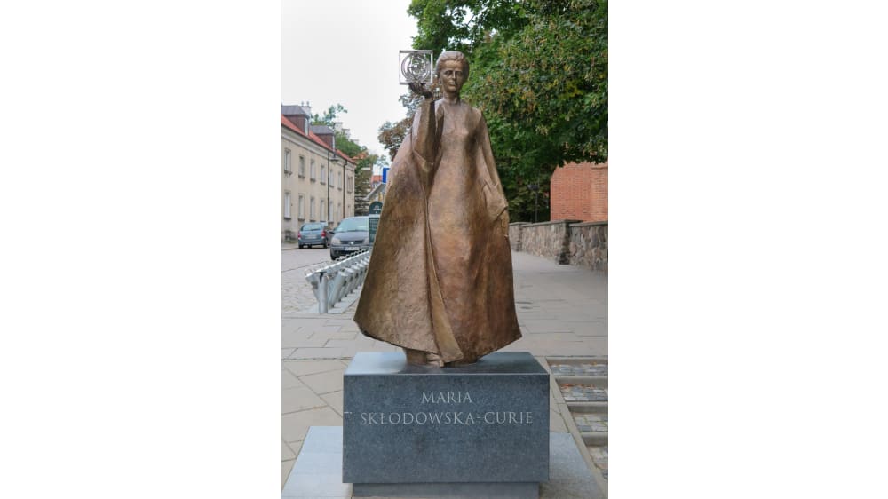 אנדרטת מארי קירי