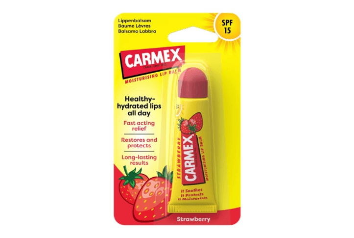 Carmex strawberry Lipbalm   SPF 15