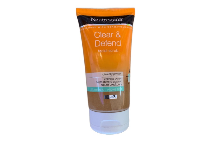 Neutrogena clear & Defend Facial Scrub 150ml
