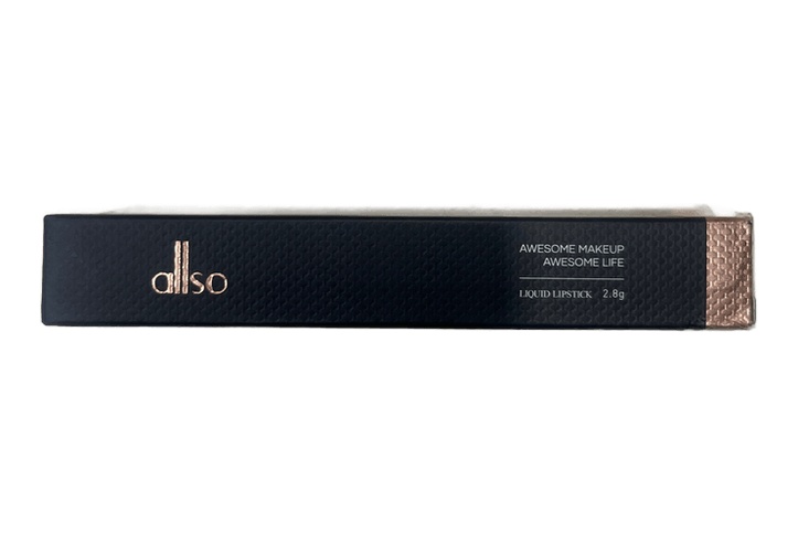 Allso amara/ lipstick