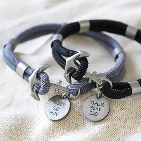 Personalised anchor outlet bracelet