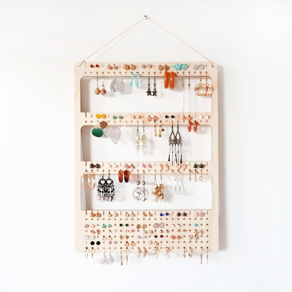 Earring on sale organizer wall
