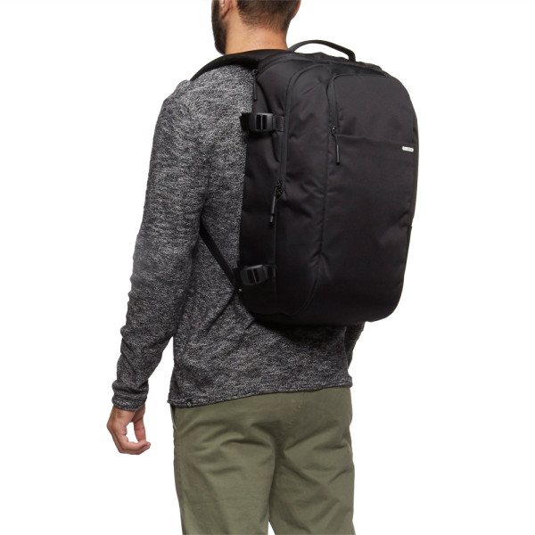Incase dslr backpack 2025