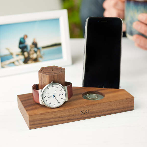 Personalised bedside watch and phone stand | hardtofind.