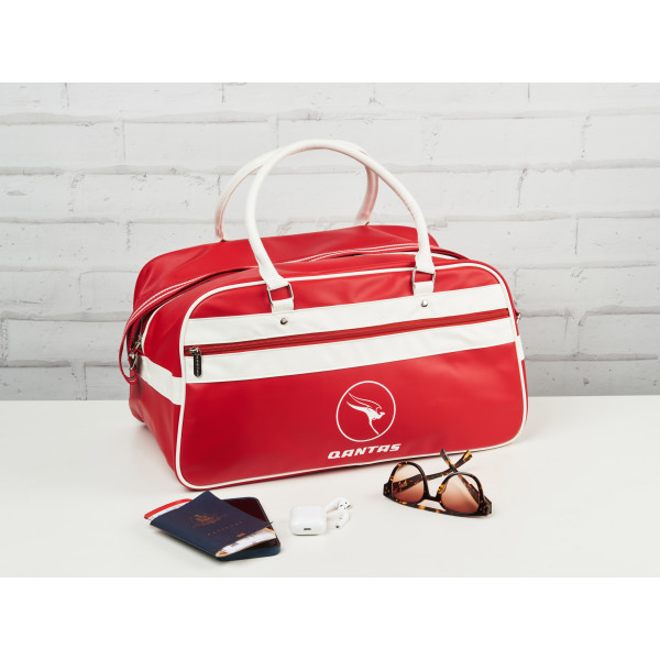 Retro travel bag store