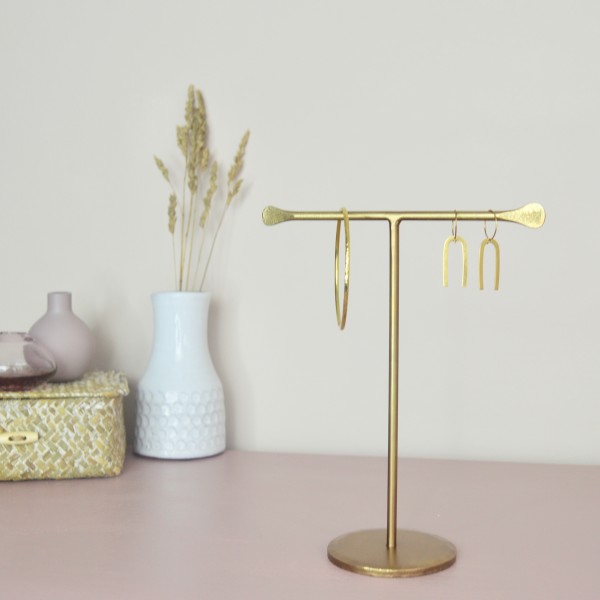 Brass earring stand 2025