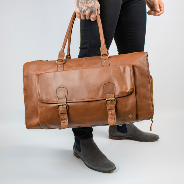 Leather bag with shoe compartment store