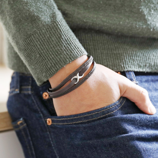 Leather infinity bracelet deals