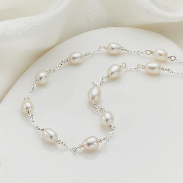 Station 2024 pearl necklace