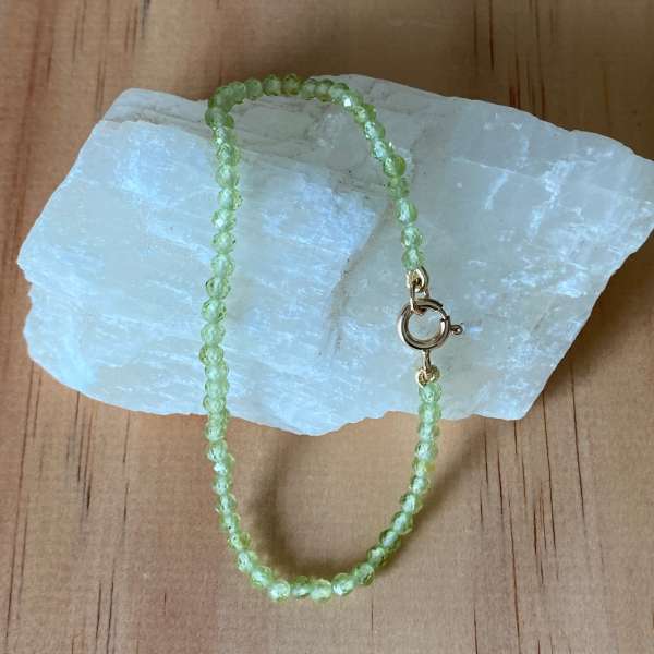Peridot bracelet sale gold