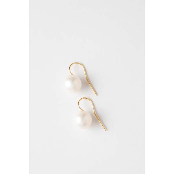 Classic pearl drop earrings top
