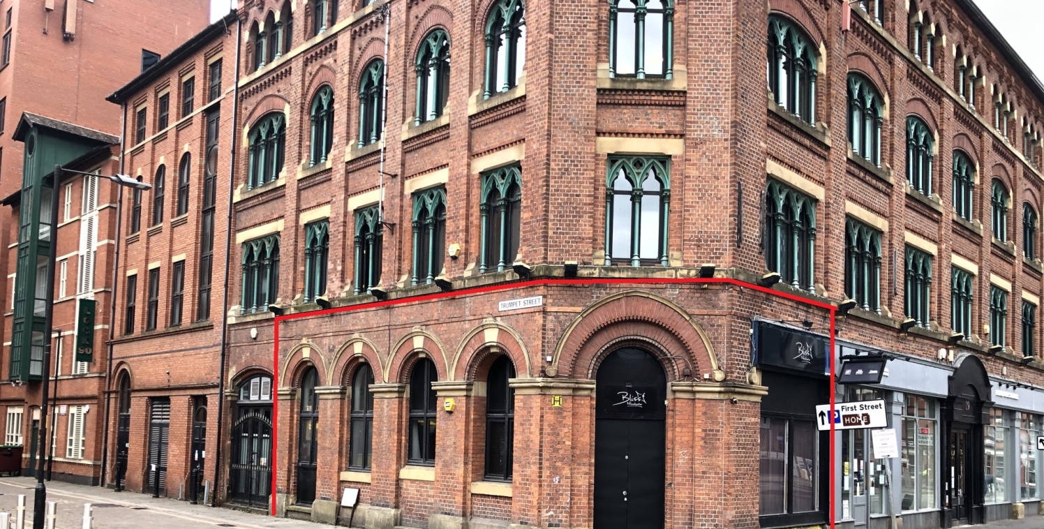 The property comprises a former bar premises with the accommodation predominantly at lower ground floor level with a small ground floor reception/entrance area. 

The lower ground floor provides a large open plan space except for the separate kitchen...