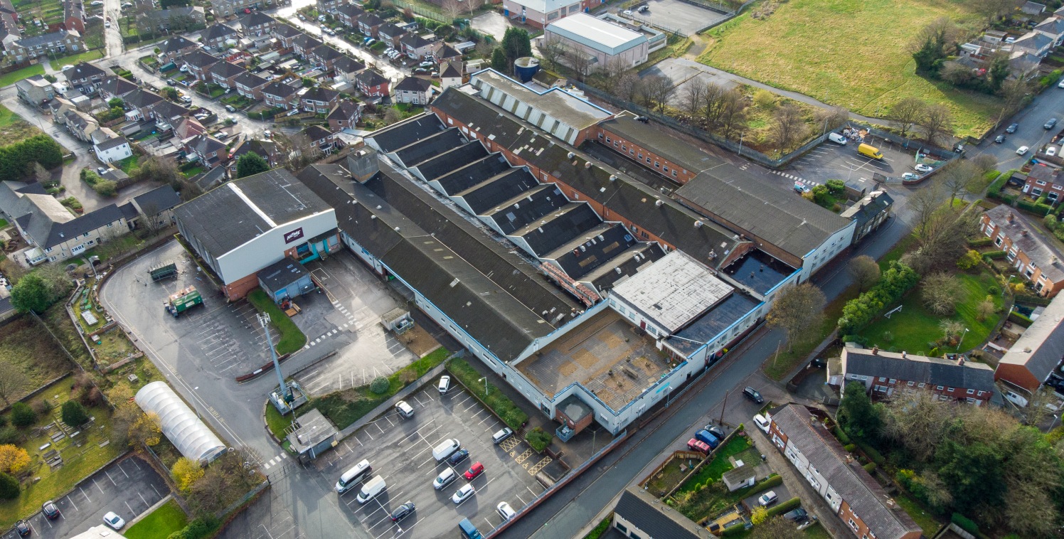 Calderdale Business Park comprises an established multi-tenanted mixed industrial, leisure and office complex being home to over 60 individual businesses and community organisations.

The accommodation provides a range of industrial units having a co...