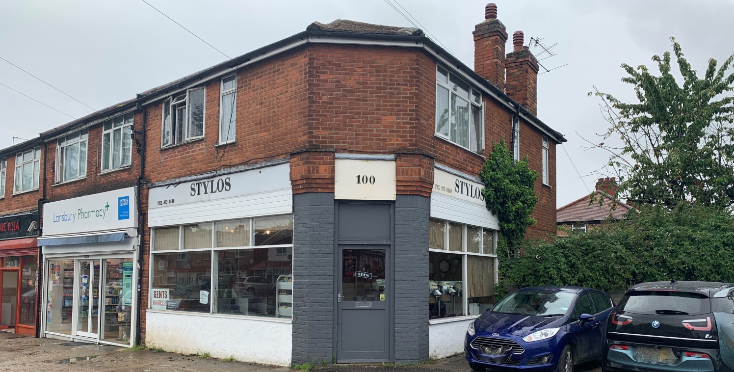 A freehold shop and upper part offering scope for redevelopment. The property comprises a corner retail unit with a large 1 bedroom first floor flat. To the rear of the shop is a garden area leading onto 2 large single storey workshop/garages, which...