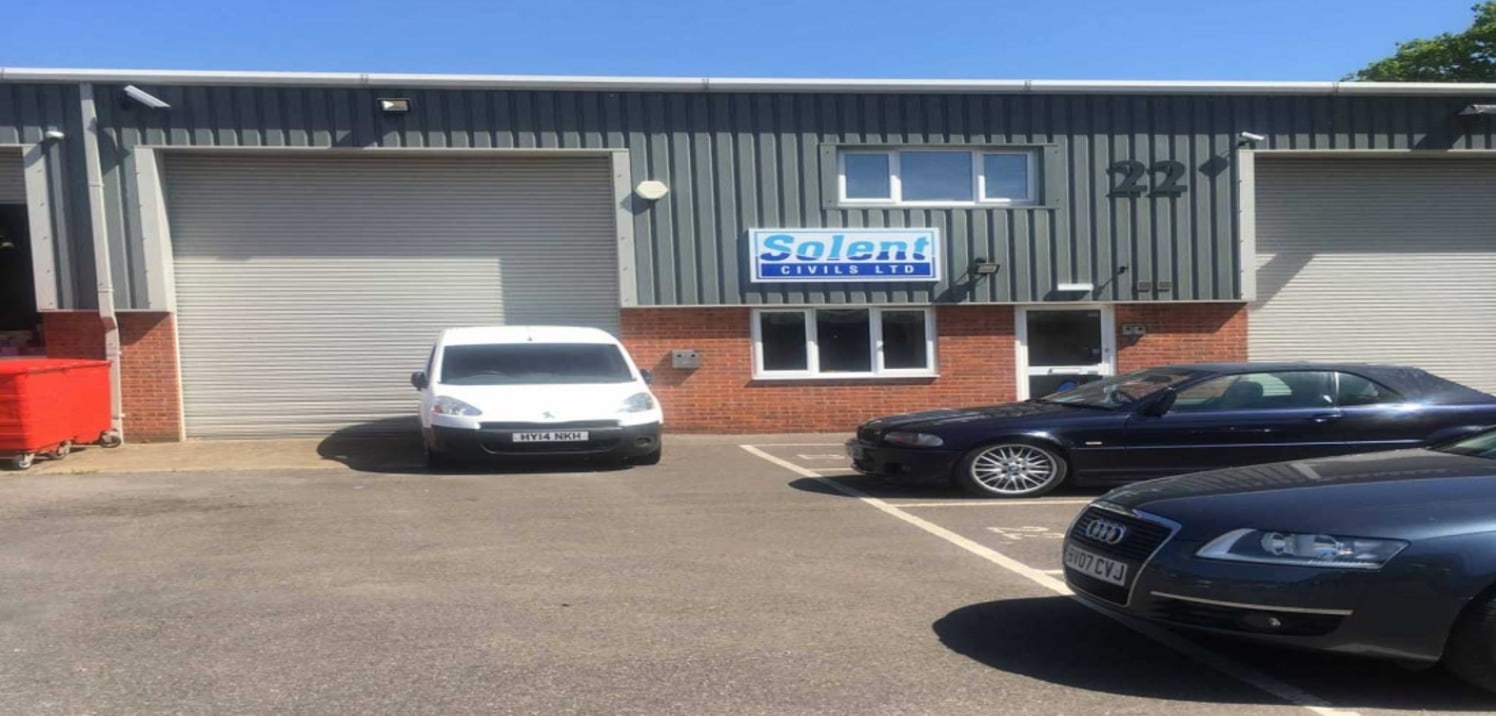 Offices to let in Fordingbridge - 1,131 sq ft<br><br>High quality, self contained ground floor offices with car parking.<br><br>Location<br><br>The Sandleheath Business Park lies approximately 1 mile to the west of Fordingbridge, which is situated on...