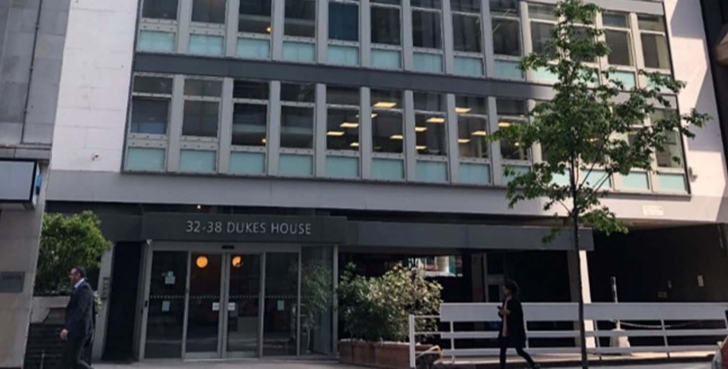 The property comprises an office building arranged over 9 floors facing south over Dukes Place. The available space is situated on the 6th floor and benefits from a kitchenette, a meeting room and provides plug & play offices connected with fibre....