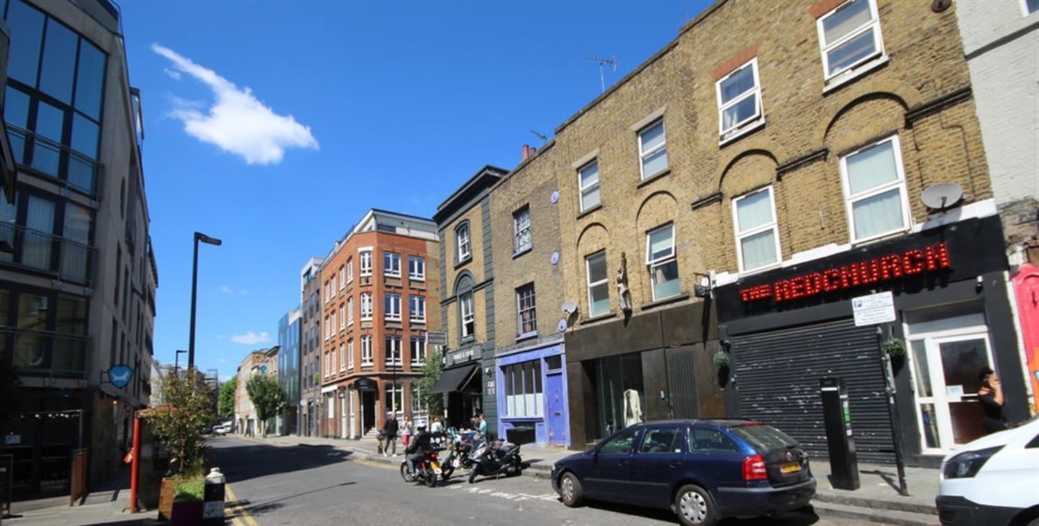 Commercial unit available to rent on Redchurch Street just seconds from Brick Lane. &pound;90,000 premium.