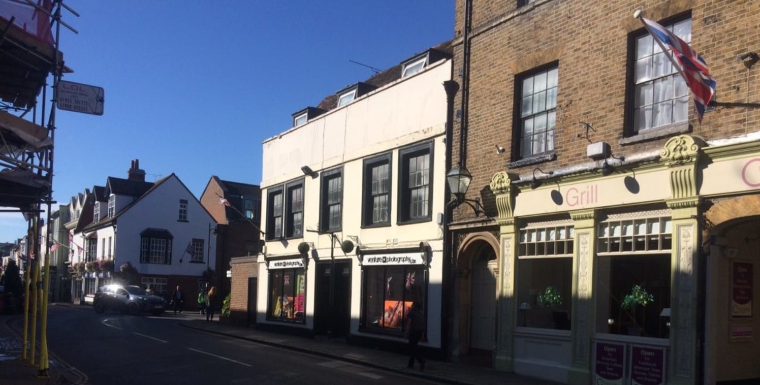 The property is situated in the heart of Eton and occupies a prominent position on a corner of the High Street next to The Christopher Hotel. Windsor Bridge, providing access to Windsor Town Centre, is less than 5 minutes walk away.